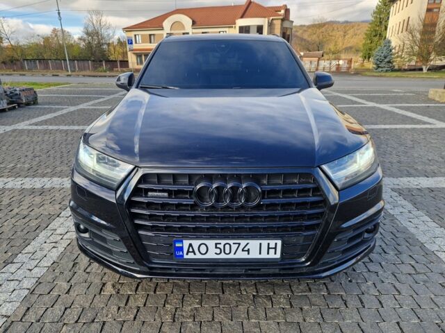 Чорний Ауді Ку 7, об'ємом двигуна 3 л та пробігом 300 тис. км за 35000 $, фото 1 на Automoto.ua