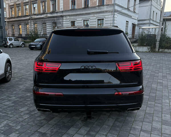 Чорний Ауді Ку 7, об'ємом двигуна 3 л та пробігом 162 тис. км за 29500 $, фото 1 на Automoto.ua
