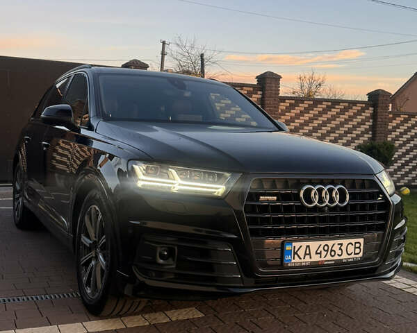 Черный Ауди Ку 7, объемом двигателя 2.97 л и пробегом 205 тыс. км за 38000 $, фото 1 на Automoto.ua