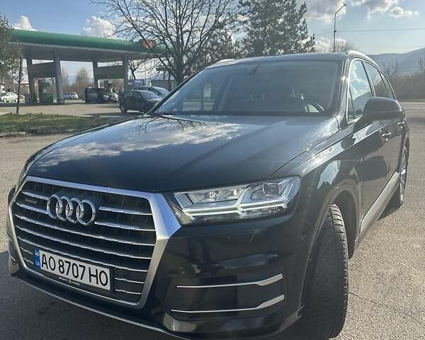 Черный Ауди Ку 7, объемом двигателя 2.97 л и пробегом 235 тыс. км за 36000 $, фото 1 на Automoto.ua