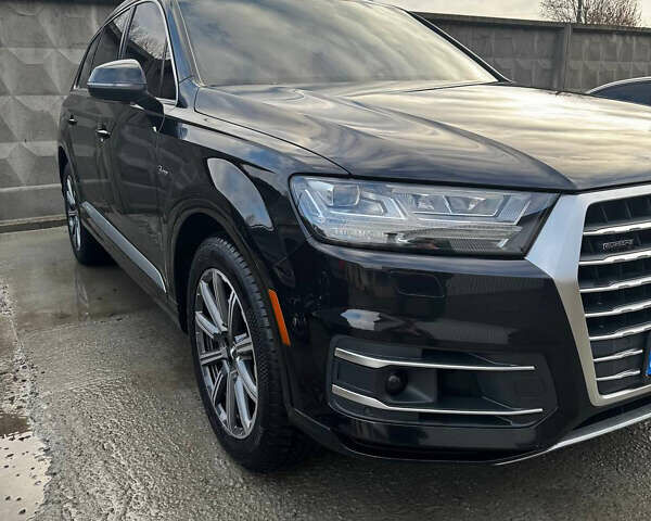 Чорний Ауді Ку 7, об'ємом двигуна 3 л та пробігом 232 тис. км за 22500 $, фото 1 на Automoto.ua