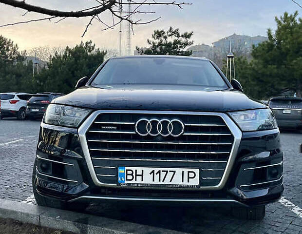 Черный Ауди Ку 7, объемом двигателя 3 л и пробегом 110 тыс. км за 25200 $, фото 1 на Automoto.ua