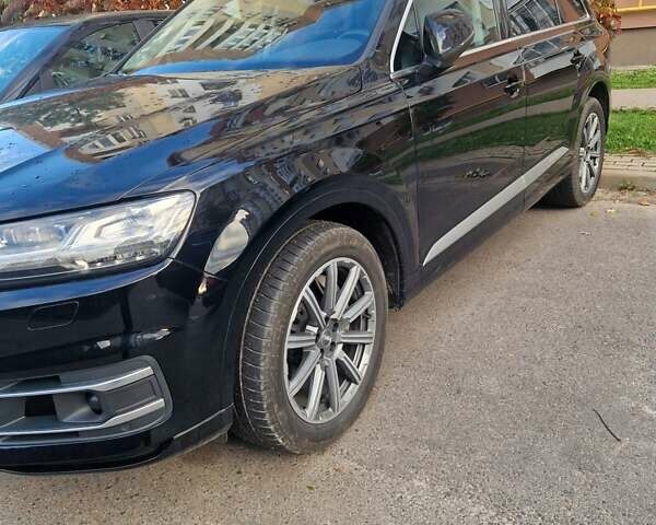 Черный Ауди Ку 7, объемом двигателя 3 л и пробегом 60 тыс. км за 40990 $, фото 1 на Automoto.ua