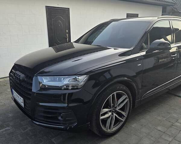 Черный Ауди Ку 7, объемом двигателя 2.97 л и пробегом 256 тыс. км за 46000 $, фото 1 на Automoto.ua