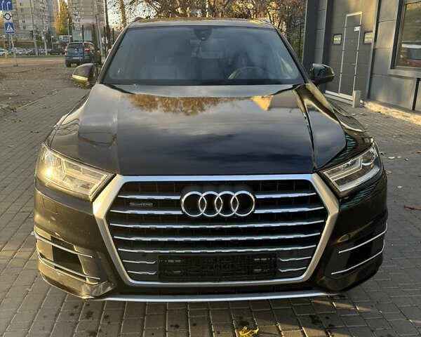 Черный Ауди Ку 7, объемом двигателя 3 л и пробегом 170 тыс. км за 24999 $, фото 1 на Automoto.ua