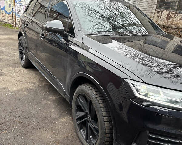 Чорний Ауді Ку 7, об'ємом двигуна 2 л та пробігом 43 тис. км за 45500 $, фото 1 на Automoto.ua