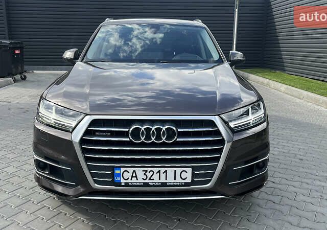 Коричневый Ауди Ку 7, объемом двигателя 3 л и пробегом 172 тыс. км за 31000 $, фото 1 на Automoto.ua