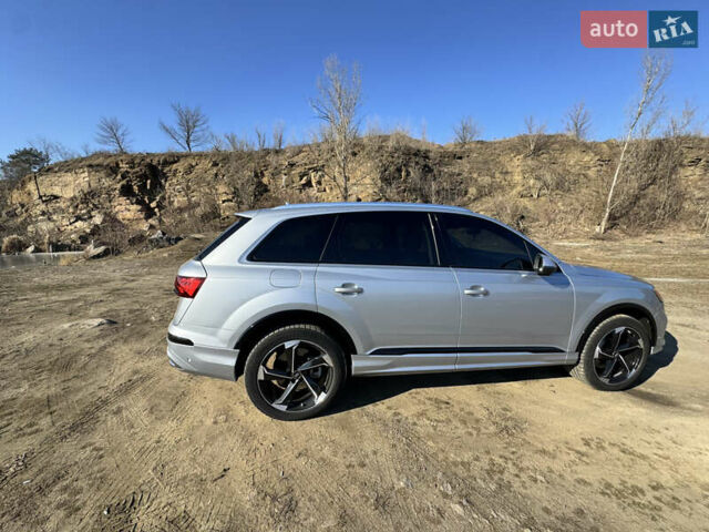 Ауди Ку 7, объемом двигателя 2 л и пробегом 48 тыс. км за 46000 $, фото 1 на Automoto.ua
