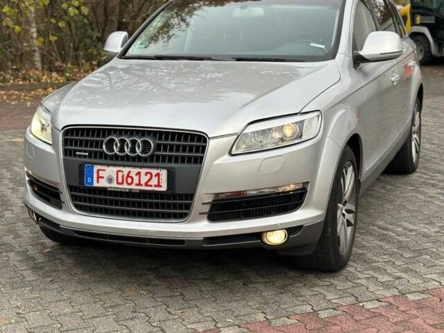 Серый Ауди Ку 7, объемом двигателя 3 л и пробегом 300 тыс. км за 7646 $, фото 1 на Automoto.ua