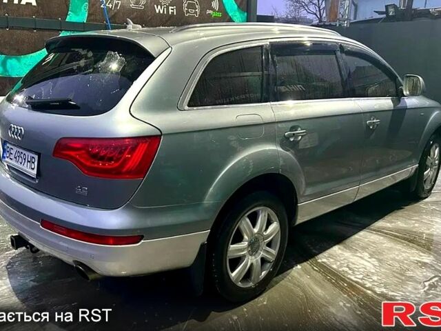 Сірий Ауді Ку 7, об'ємом двигуна 4.2 л та пробігом 240 тис. км за 10500 $, фото 1 на Automoto.ua