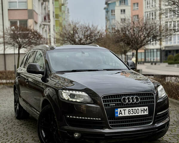 Серый Ауди Ку 7, объемом двигателя 4.2 л и пробегом 222 тыс. км за 8200 $, фото 1 на Automoto.ua