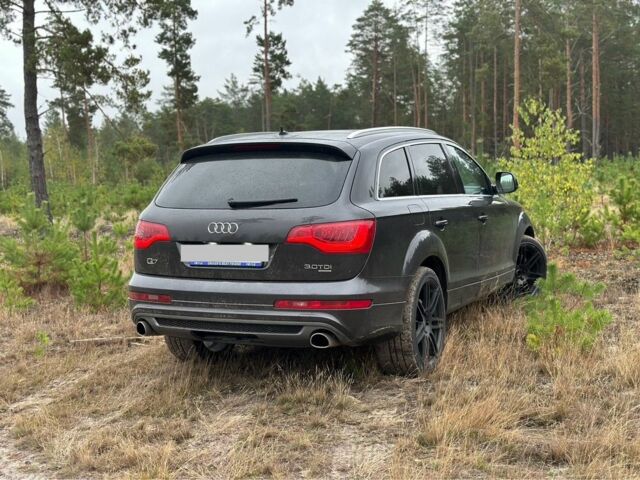 Сірий Ауді Ку 7, об'ємом двигуна 3 л та пробігом 300 тис. км за 7600 $, фото 1 на Automoto.ua