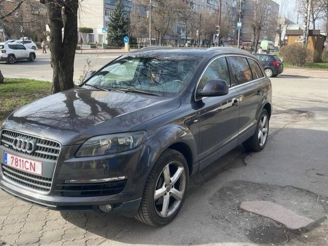 Ауді Ку 7 2007 у Изюме на Automoto.ua Сірий Ауді Ку 7, об'ємом двигуна 3 л та пробігом 325 тис. км за 7200 $, фото 1 на Automoto.ua