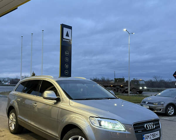 Серый Ауди Ку 7, объемом двигателя 3.6 л и пробегом 233 тыс. км за 8900 $, фото 1 на Automoto.ua