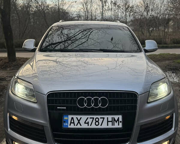 Сірий Ауді Ку 7, об'ємом двигуна 3 л та пробігом 243 тис. км за 14000 $, фото 1 на Automoto.ua