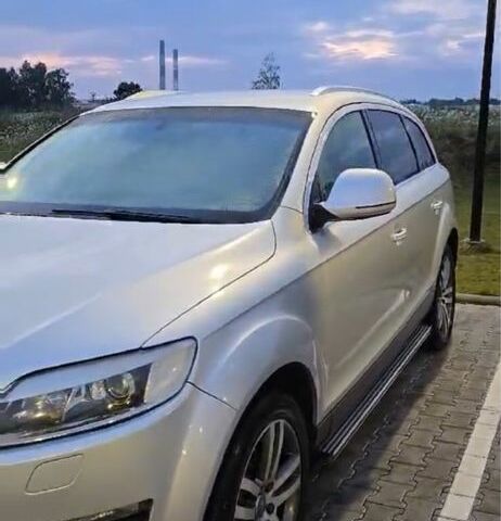 Серый Ауди Ку 7, объемом двигателя 3 л и пробегом 298 тыс. км за 7000 $, фото 1 на Automoto.ua