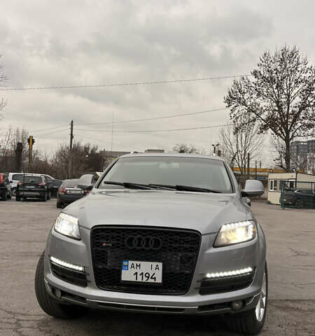 Сірий Ауді Ку 7, об'ємом двигуна 4.16 л та пробігом 247 тис. км за 10000 $, фото 1 на Automoto.ua