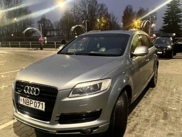 Серый Ауди Ку 7, объемом двигателя 0 л и пробегом 330 тыс. км за 7350 $, фото 1 на Automoto.ua