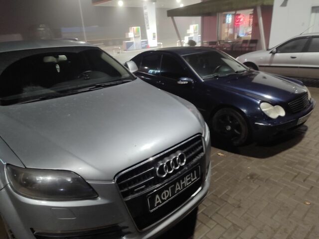 Сірий Ауді Ку 7, об'ємом двигуна 3 л та пробігом 260 тис. км за 5000 $, фото 1 на Automoto.ua