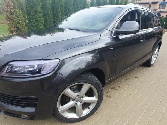 Серый Ауди Ку 7, объемом двигателя 3 л и пробегом 272 тыс. км за 7900 $, фото 1 на Automoto.ua