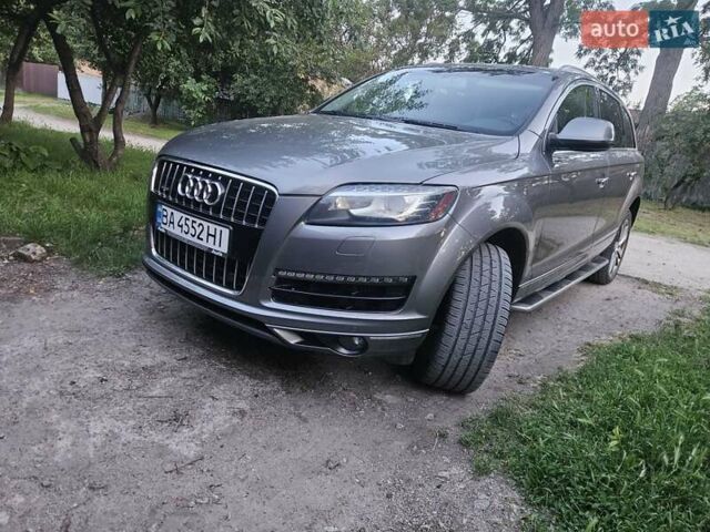 Ауди Ку 7 2010 в Кропивницком (Кировограде) на Automoto.ua Серый Ауди Ку 7, объемом двигателя 2.97 л и пробегом 271 тыс. км за 19999 $, фото 1 на Automoto.ua