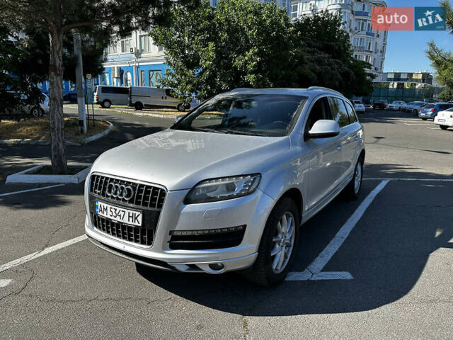 Серый Ауди Ку 7, объемом двигателя 2.97 л и пробегом 404 тыс. км за 11000 $, фото 1 на Automoto.ua