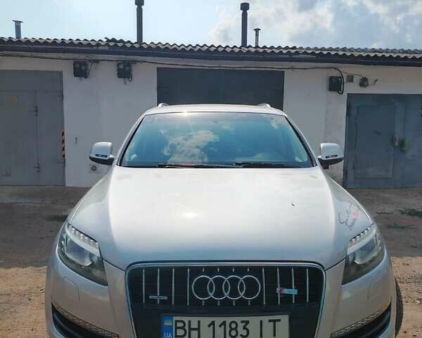 Ауди Ку 7 2010 в Измаиле на Automoto.ua Серый Ауди Ку 7, объемом двигателя 2.97 л и пробегом 198 тыс. км за 18200 $, фото 1 на Automoto.ua