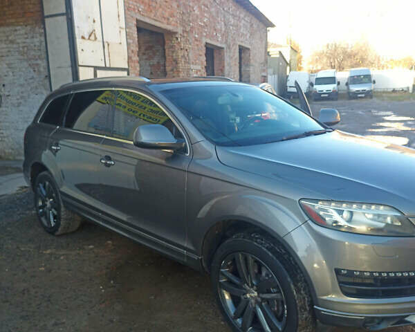 Серый Ауди Ку 7, объемом двигателя 3 л и пробегом 242 тыс. км за 15800 $, фото 1 на Automoto.ua