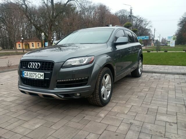Серый Ауди Ку 7, объемом двигателя 3 л и пробегом 242 тыс. км за 21000 $, фото 1 на Automoto.ua
