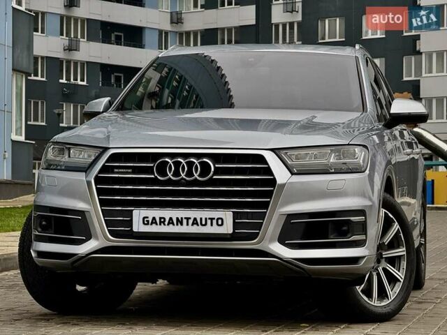 Серый Ауди Ку 7, объемом двигателя 3 л и пробегом 415 тыс. км за 24999 $, фото 1 на Automoto.ua