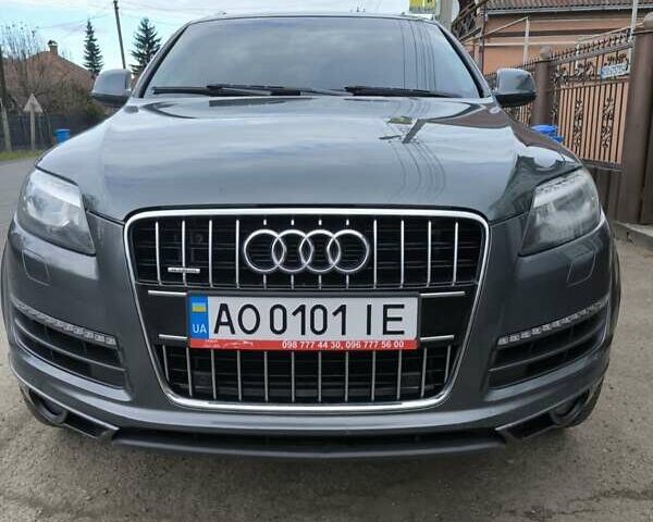 Серый Ауди Ку 7, объемом двигателя 3 л и пробегом 330 тыс. км за 18000 $, фото 1 на Automoto.ua