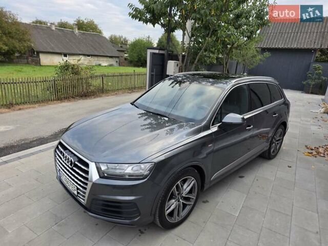 Серый Ауди Ку 7, объемом двигателя 2.97 л и пробегом 281 тыс. км за 35500 $, фото 1 на Automoto.ua