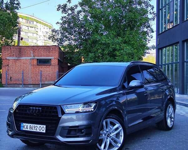 Ауди Ку 7 2016 в Полтаве на Automoto.ua Серый Ауди Ку 7, объемом двигателя 3 л и пробегом 209 тыс. км за 25999 $, фото 1 на Automoto.ua