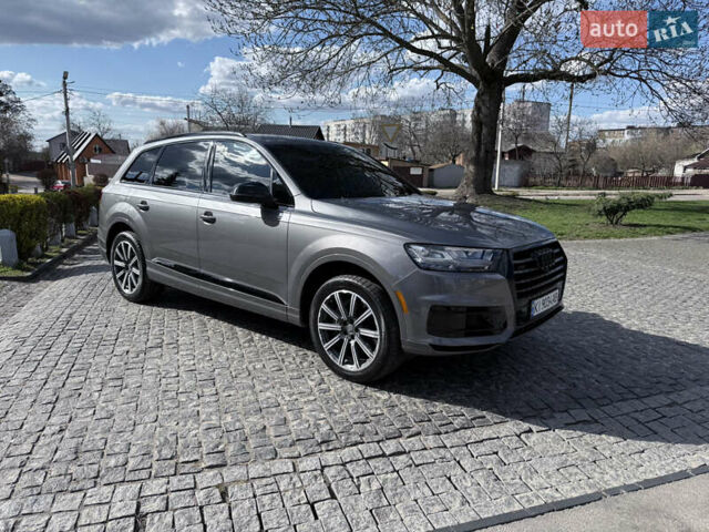 Серый Ауди Ку 7, объемом двигателя 3 л и пробегом 165 тыс. км за 24700 $, фото 1 на Automoto.ua