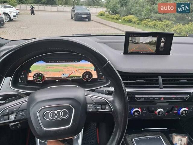 Серый Ауди Ку 7, объемом двигателя 3 л и пробегом 144 тыс. км за 28000 $, фото 1 на Automoto.ua
