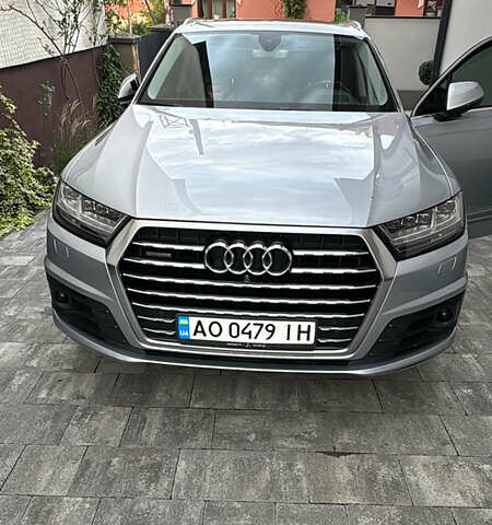 Серый Ауди Ку 7, объемом двигателя 2.97 л и пробегом 180 тыс. км за 34000 $, фото 1 на Automoto.ua