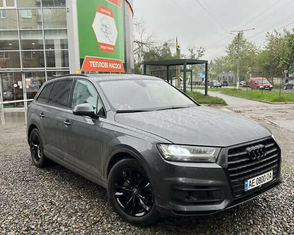 Серый Ауди Ку 7, объемом двигателя 3 л и пробегом 198 тыс. км за 41999 $, фото 1 на Automoto.ua