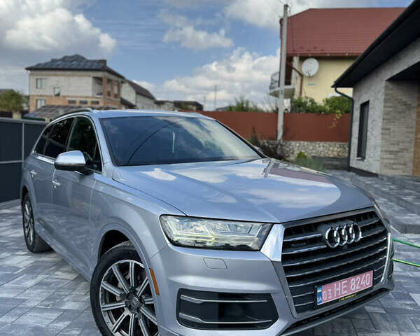 Серый Ауди Ку 7, объемом двигателя 3 л и пробегом 200 тыс. км за 23500 $, фото 1 на Automoto.ua