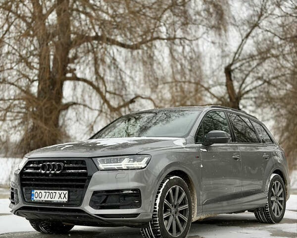 Серый Ауди Ку 7, объемом двигателя 2.97 л и пробегом 311 тыс. км за 35400 $, фото 1 на Automoto.ua