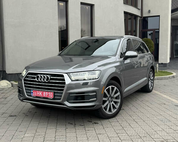 Серый Ауди Ку 7, объемом двигателя 3 л и пробегом 218 тыс. км за 25500 $, фото 1 на Automoto.ua