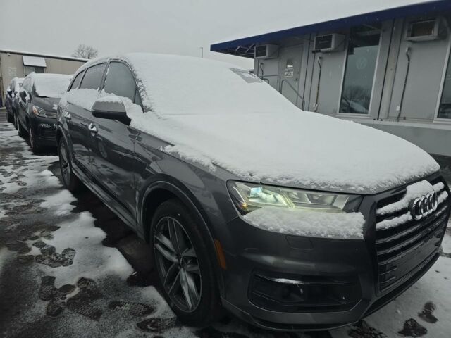 Серый Ауди Ку 7, объемом двигателя 3 л и пробегом 171 тыс. км за 26700 $, фото 1 на Automoto.ua