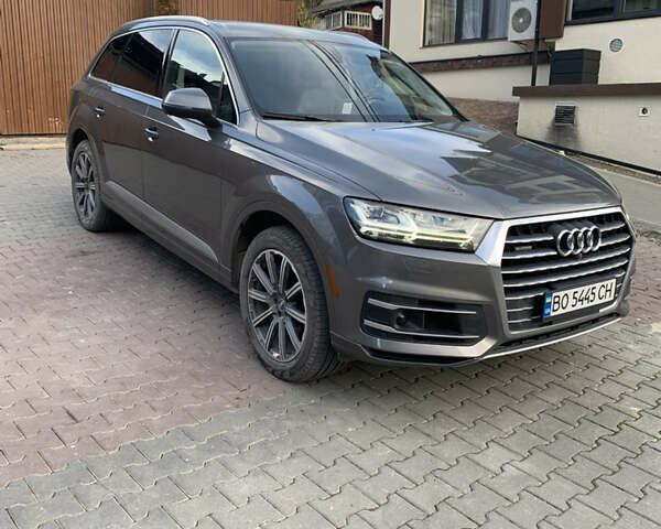 Серый Ауди Ку 7, объемом двигателя 3 л и пробегом 141 тыс. км за 35100 $, фото 1 на Automoto.ua