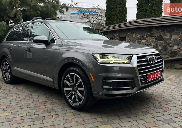 Серый Ауди Ку 7, объемом двигателя 3 л и пробегом 131 тыс. км за 24900 $, фото 1 на Automoto.ua