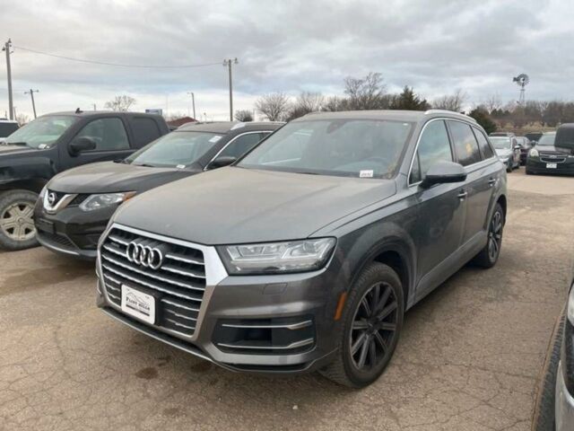 Серый Ауди Ку 7, объемом двигателя 3 л и пробегом 169 тыс. км за 19700 $, фото 1 на Automoto.ua