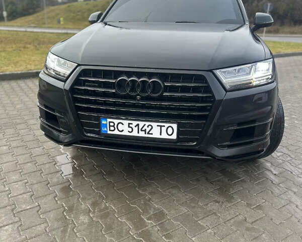 Серый Ауди Ку 7, объемом двигателя 3 л и пробегом 170 тыс. км за 26777 $, фото 1 на Automoto.ua