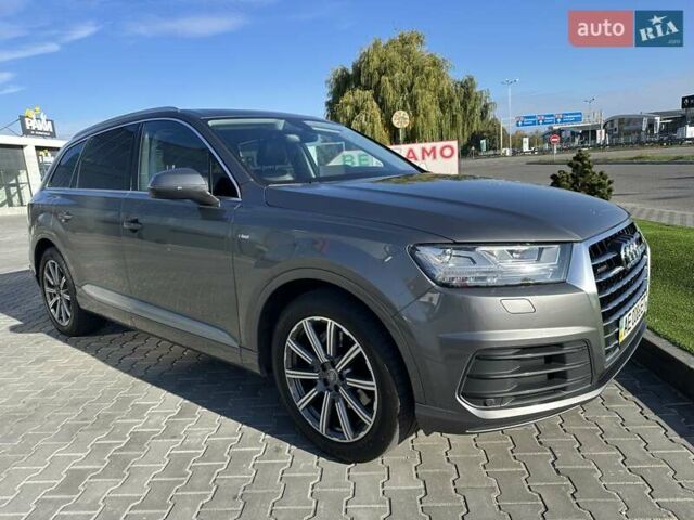 Ауді Ку 7 2017 у Дніпро (Дніпропетровську) на Automoto.ua Сірий Ауді Ку 7, об'ємом двигуна 2.97 л та пробігом 349 тис. км за 34000 $, фото 1 на Automoto.ua