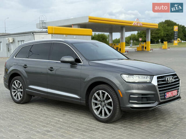 Серый Ауди Ку 7, объемом двигателя 3 л и пробегом 179 тыс. км за 25800 $, фото 1 на Automoto.ua