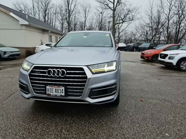 Ауди Ку 7 2018 в Львове на Automoto.ua Серый Ауди Ку 7, объемом двигателя 3 л и пробегом 246 тыс. км за 21900 $, фото 1 на Automoto.ua