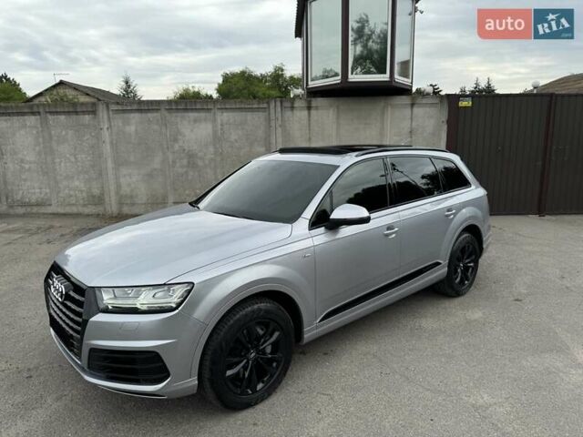 Серый Ауди Ку 7, объемом двигателя 3 л и пробегом 106 тыс. км за 33000 $, фото 1 на Automoto.ua