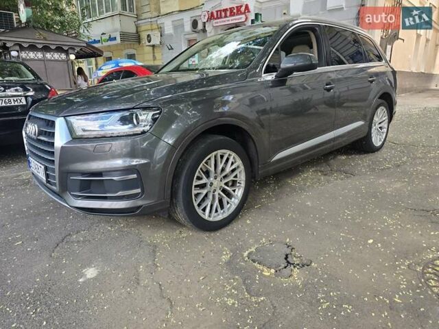 Серый Ауди Ку 7, объемом двигателя 1.98 л и пробегом 148 тыс. км за 27500 $, фото 1 на Automoto.ua